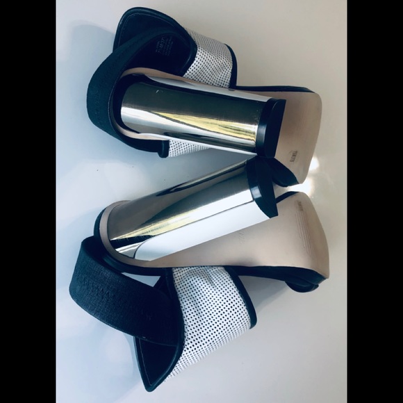 BCBG Max Azria Jovian Color-Block Shoe ✨Size 7.5 B - Picture 6 of 8
